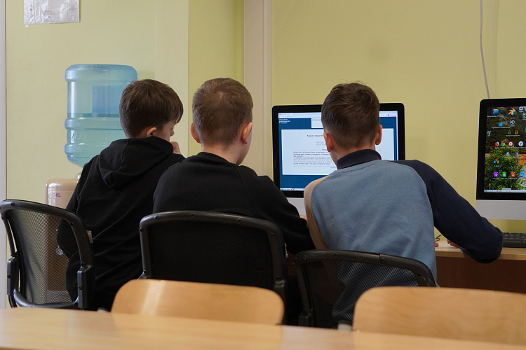 Школьники 6-7 классов примут участие в Весенней серии краевого дистанционного конкурса «Предметный марафон» по математике и информатике