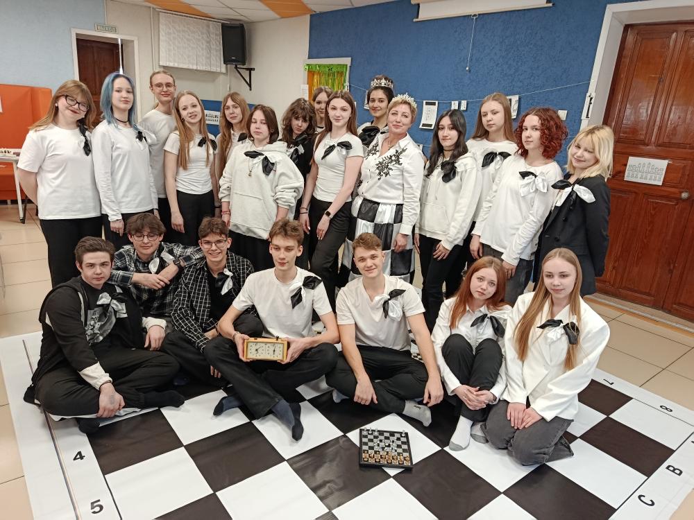 В АКПЛ прошла выездная филологическая школа